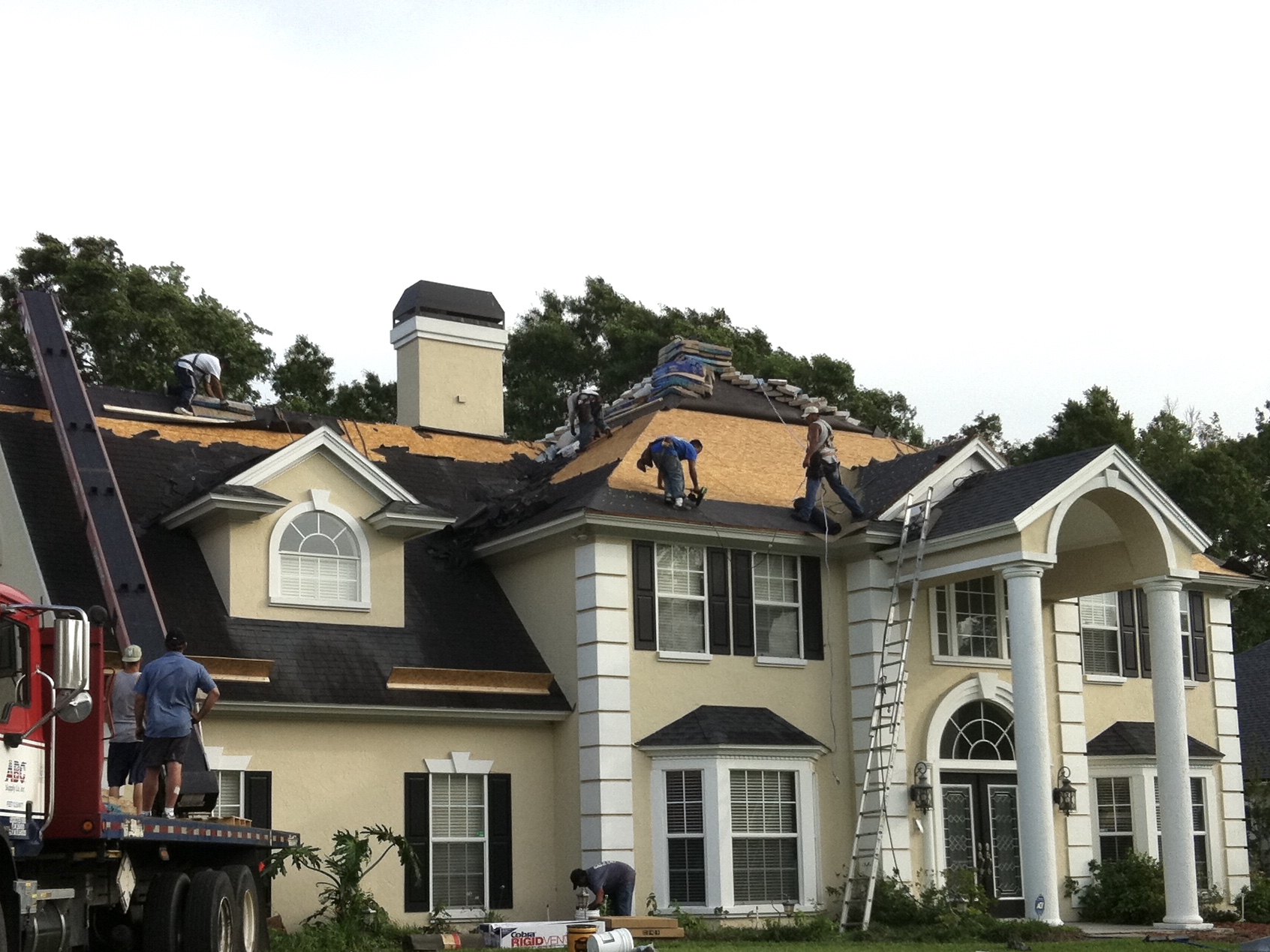 Detailed roof inspection by United Roofing in Ocala, FL, ensuring every home's peak condition, Detailed view of a reliable roofing project by United Roofing in Ocala, focusing on durability and energy efficiency